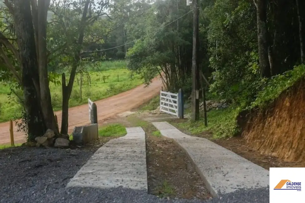 Chácara com 3 quartos à venda, 151m2 em Caldas - MG - imagem 6 Foto 6 de Chácara com 3 quartos à venda, 151m2 em Caldas - MG