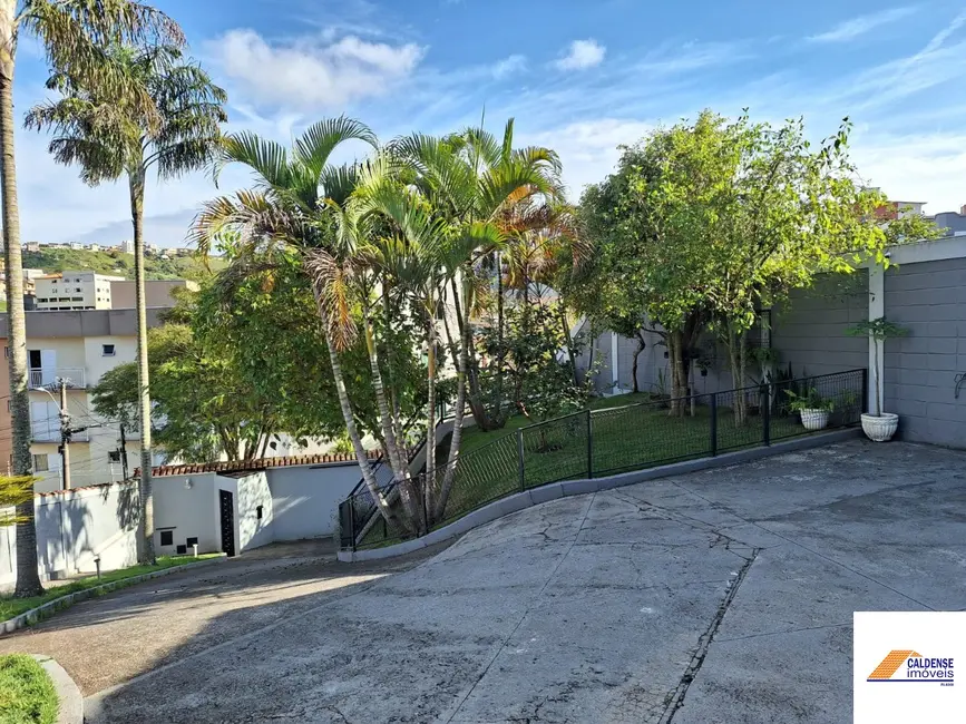 Foto 9 de Casa com 2 quartos à venda, 160m2 em Jardim Quisisana, Pocos De Caldas - MG