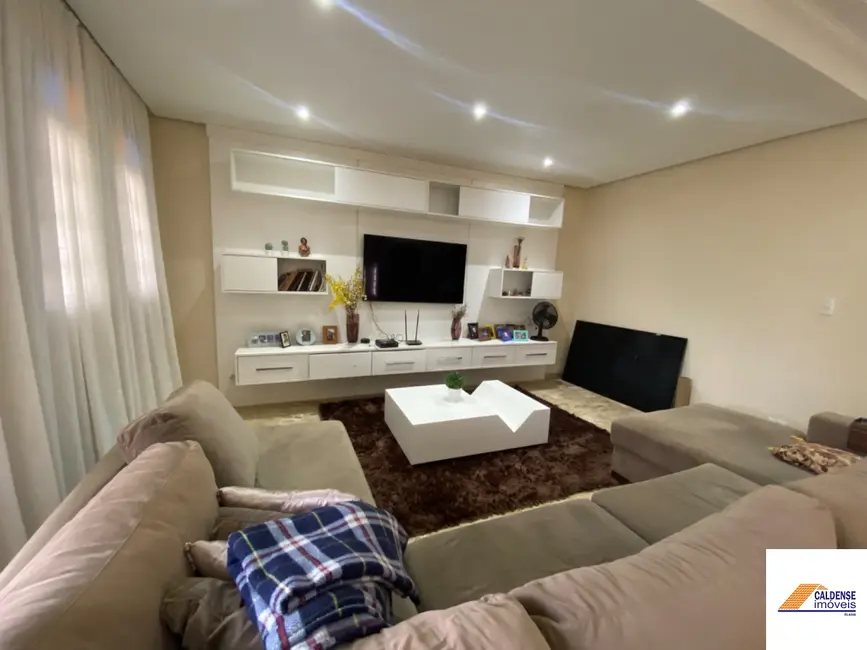 Casa com 3 quartos à venda, 231m2 em Jardim das Azaléias, Pocos De Caldas - MG - imagem 7 Foto 7 de Casa com 3 quartos à venda, 231m2 em Jardim das Azaléias, Pocos De Caldas - MG