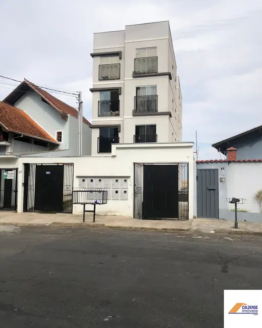 Foto 2 de Apartamento com 2 quartos para alugar, 65m2 em Jardim Centenário, Pocos De Caldas - MG