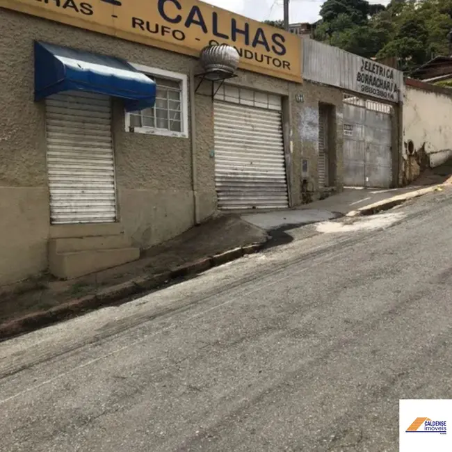 Foto 2 de Armazém / Galpão à venda, 394m2 em São João, Pocos De Caldas - MG