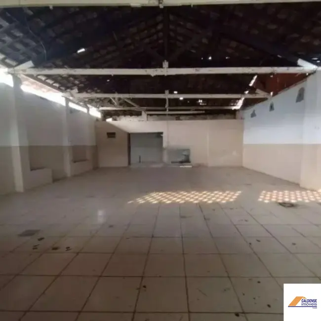 Foto 1 de Armazém / Galpão à venda, 394m2 em São João, Pocos De Caldas - MG