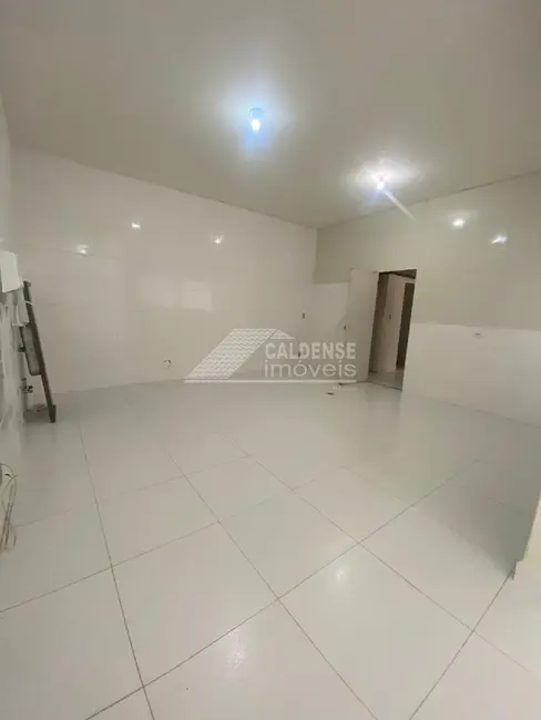 Loja para alugar, 100m2 em Jardim Ipê, Pocos De Caldas - MG - imagem 5 Foto 5 de Loja para alugar, 100m2 em Jardim Ipê, Pocos De Caldas - MG