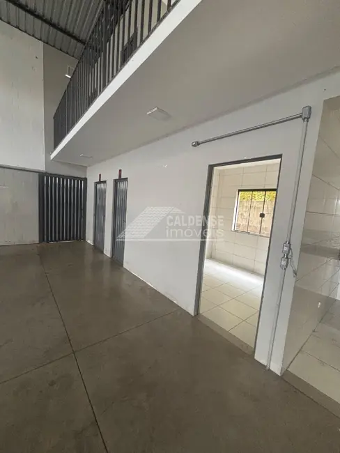 Armazém / Galpão para alugar, 323m2 em Jardim São Bento, Pocos De Caldas - MG - imagem 8 Foto 8 de Armazém / Galpão para alugar, 323m2 em Jardim São Bento, Pocos De Caldas - MG