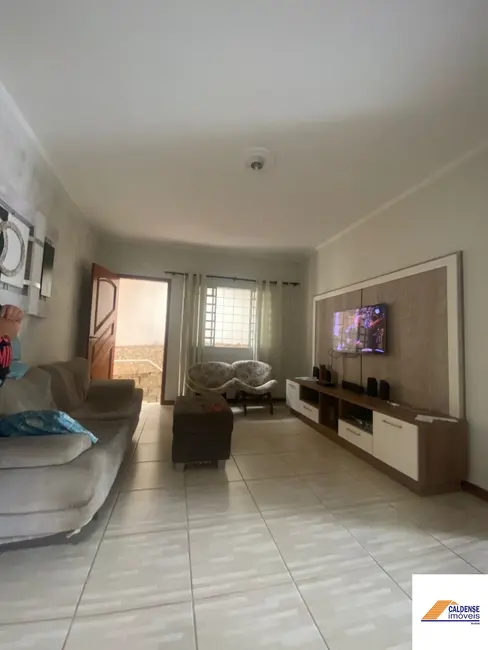 Foto 6 de Casa com 4 quartos à venda, 210m2 em Jardim Centenário, Pocos De Caldas - MG