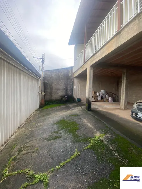 Foto 2 de Casa com 4 quartos à venda, 210m2 em Jardim Centenário, Pocos De Caldas - MG