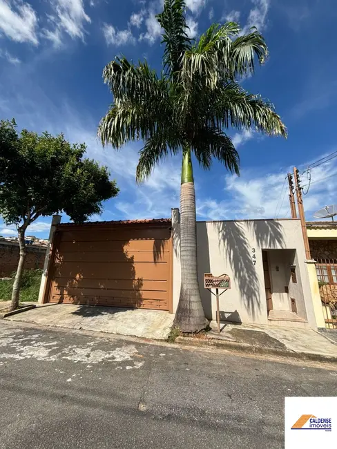 Foto 2 de Casa com 2 quartos à venda, 204m2 em Vila Caio Junqueira, Pocos De Caldas - MG
