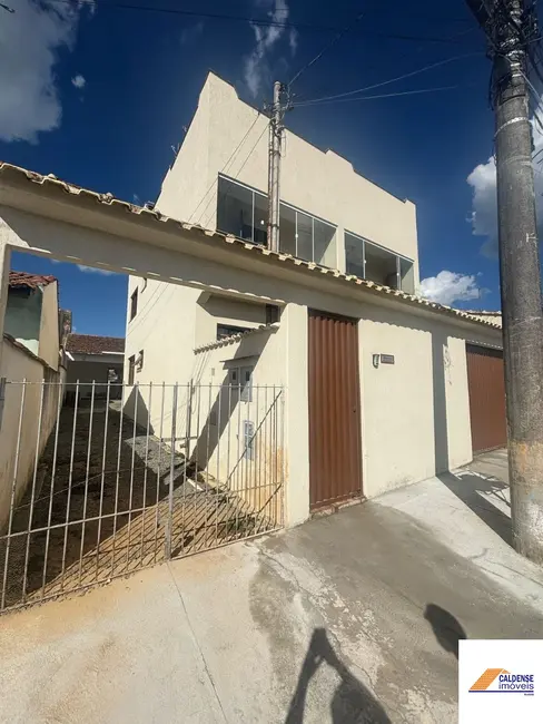 Foto 1 de Casa com 3 quartos à venda, 220m2 em Jardim Aeroporto, Pocos De Caldas - MG