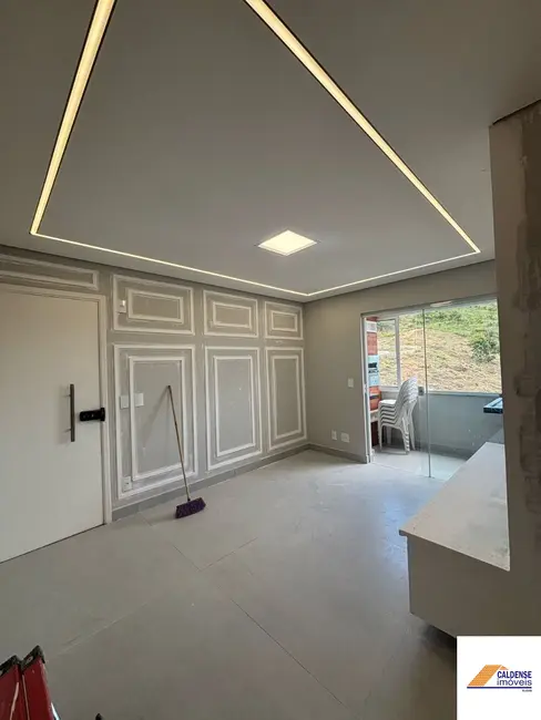 Foto 2 de Apartamento com 3 quartos à venda em Pocos De Caldas - MG