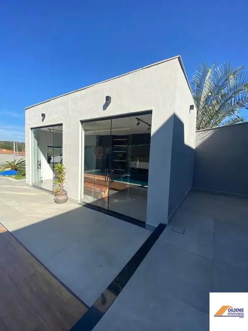 Chácara com 3 quartos à venda, 180m2 em Caldas - MG - imagem 7 Foto 7 de Chácara com 3 quartos à venda, 180m2 em Caldas - MG