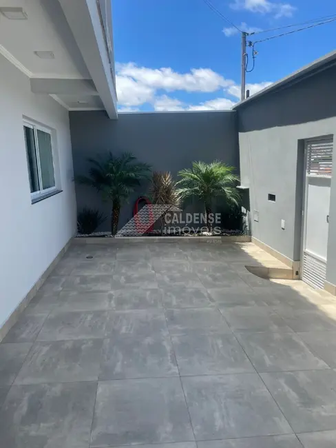 Casa com 3 quartos à venda, 228m2 em Jardim São Bento, Pocos De Caldas - MG - imagem 5 Foto 5 de Casa com 3 quartos à venda, 228m2 em Jardim São Bento, Pocos De Caldas - MG