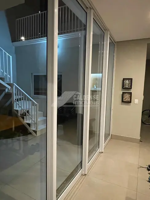 Casa com 3 quartos à venda, 228m2 em Jardim São Bento, Pocos De Caldas - MG - imagem 6 Foto 6 de Casa com 3 quartos à venda, 228m2 em Jardim São Bento, Pocos De Caldas - MG