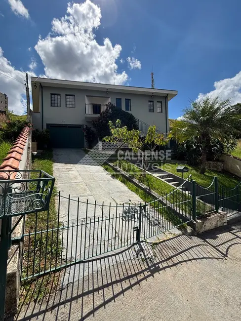 Casa com 3 quartos à venda, 279m2 em Jardim Quisisana, Pocos De Caldas - MG - imagem 1 Foto 1 de Casa com 3 quartos à venda, 279m2 em Jardim Quisisana, Pocos De Caldas - MG