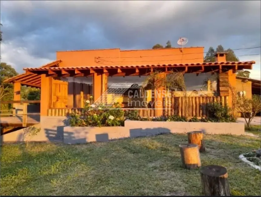 Foto 1 de Chácara com 4 quartos à venda em Ibitiura De Minas - MG