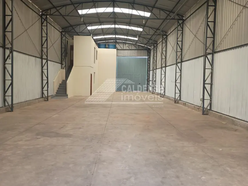 Foto 2 de Armazém / Galpão à venda e para alugar em Distrito Industrial, Pocos De Caldas - MG