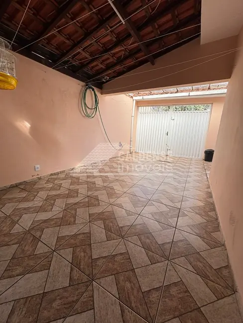 Casa com 4 quartos à venda, 190m2 em Bem Bastos, Pocos De Caldas - MG - imagem 4 Foto 4 de Casa com 4 quartos à venda, 190m2 em Bem Bastos, Pocos De Caldas - MG