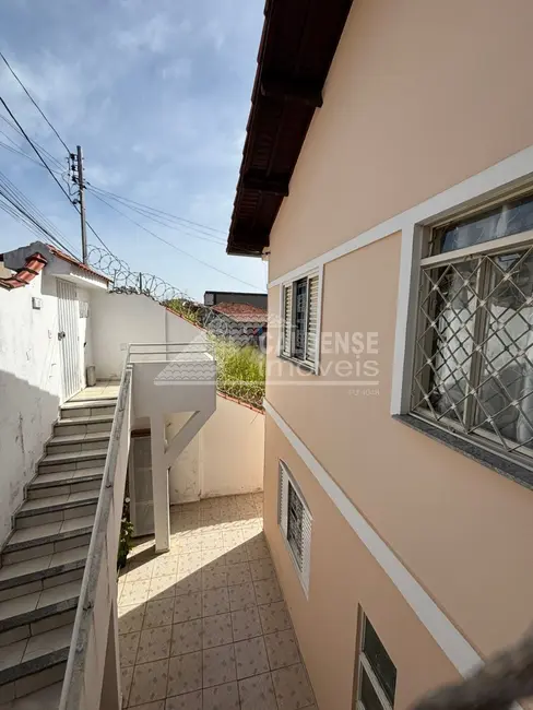 Casa com 4 quartos à venda, 190m2 em Bem Bastos, Pocos De Caldas - MG - imagem 3 Foto 3 de Casa com 4 quartos à venda, 190m2 em Bem Bastos, Pocos De Caldas - MG