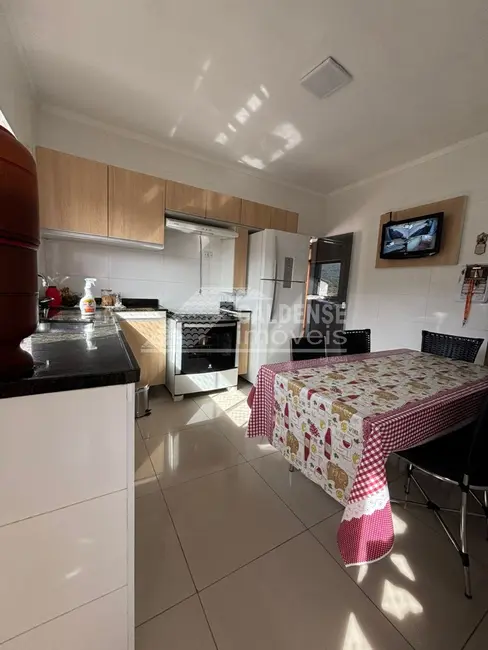 Casa com 4 quartos à venda, 190m2 em Bem Bastos, Pocos De Caldas - MG - imagem 7 Foto 7 de Casa com 4 quartos à venda, 190m2 em Bem Bastos, Pocos De Caldas - MG