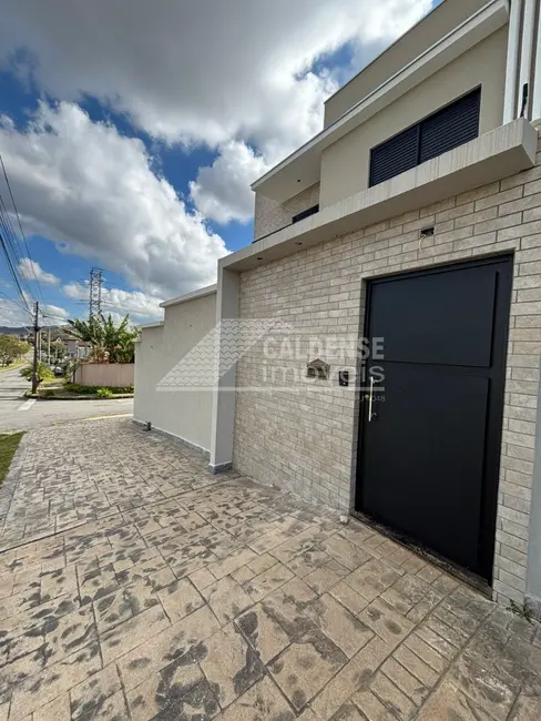 Casa com 3 quartos à venda, 228m2 em Jardim das Acácias, Pocos De Caldas - MG - imagem 3 Foto 3 de Casa com 3 quartos à venda, 228m2 em Jardim das Acácias, Pocos De Caldas - MG