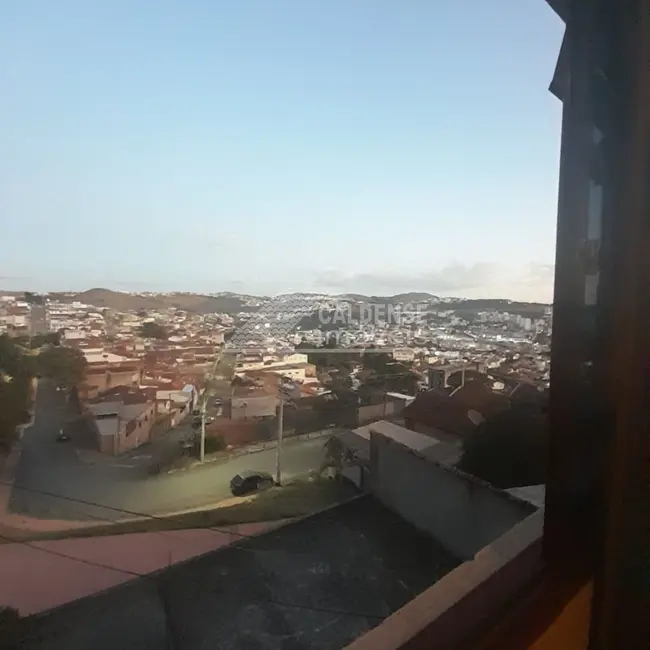 Foto 9 de Casa com 3 quartos à venda, 132m2 em Jardim São Jorge, Pocos De Caldas - MG