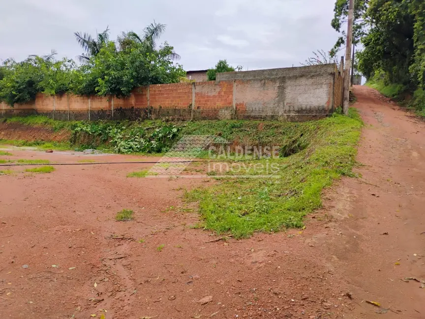 Foto 3 de Terreno / Lote à venda em Divinolandia - SP