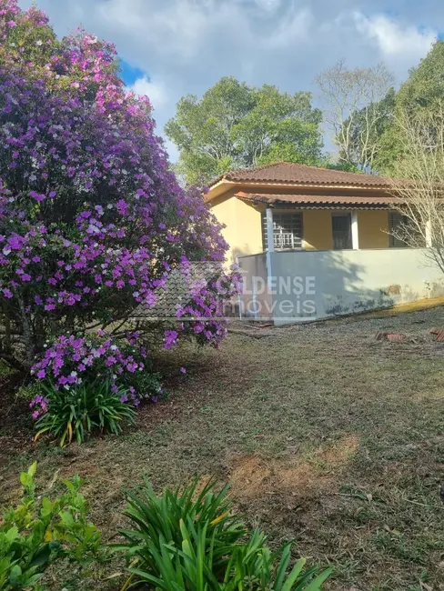 Chácara com 3 quartos à venda, 90m2 em Caldas - MG - imagem 2 Foto 2 de Chácara com 3 quartos à venda, 90m2 em Caldas - MG