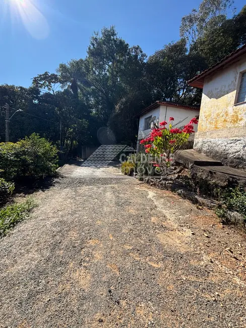 Casa com 3 quartos à venda, 130m2 em Jardim Cascatinha, Pocos De Caldas - MG - imagem 4 Foto 4 de Casa com 3 quartos à venda, 130m2 em Jardim Cascatinha, Pocos De Caldas - MG