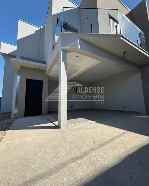 Foto 1 de Casa com 3 quartos à venda, 117m2 em Pocos De Caldas - MG