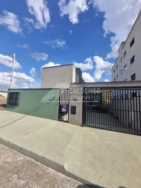 Casa com 2 quartos à venda e para alugar, 87m2 em Pocos De Caldas - MG - imagem 3 Foto 3 de Casa com 2 quartos à venda e para alugar, 87m2 em Pocos De Caldas - MG