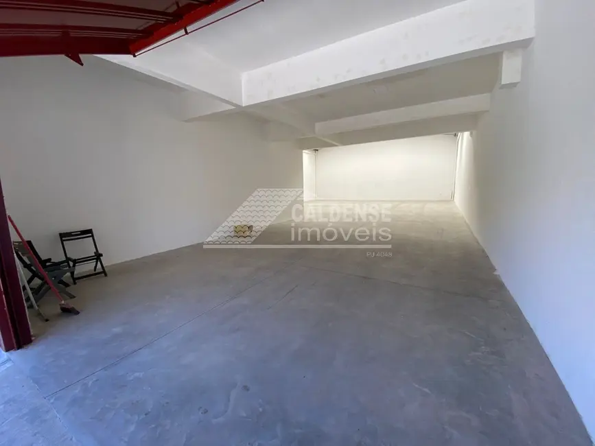 Armazém / Galpão para alugar, 220m2 em Jardim das Hortênsias, Pocos De Caldas - MG - imagem 4 Foto 4 de Armazém / Galpão para alugar, 220m2 em Jardim das Hortênsias, Pocos De Caldas - MG