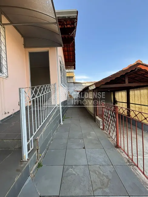 Foto 4 de Casa com 2 quartos à venda, 86m2 em Jardim Ipê, Pocos De Caldas - MG