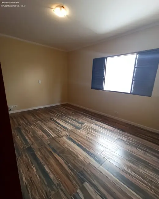 Casa com 4 quartos à venda e para alugar, 220m2 em Jardim Planalto, Pocos De Caldas - MG - imagem 8 Foto 8 de Casa com 4 quartos à venda e para alugar, 220m2 em Jardim Planalto, Pocos De Caldas - MG