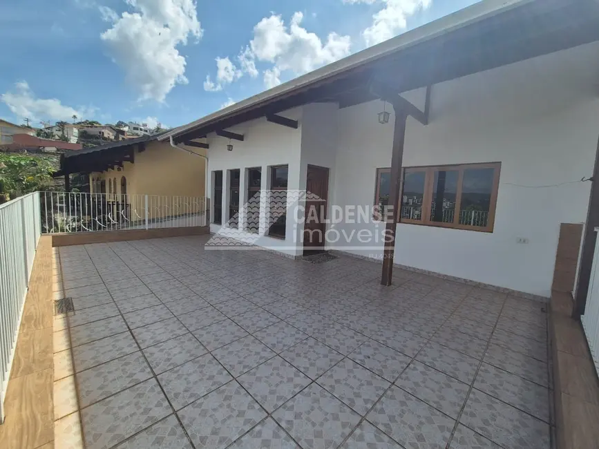Casa com 4 quartos à venda e para alugar, 220m2 em Jardim Planalto, Pocos De Caldas - MG - imagem 1 Foto 1 de Casa com 4 quartos à venda e para alugar, 220m2 em Jardim Planalto, Pocos De Caldas - MG