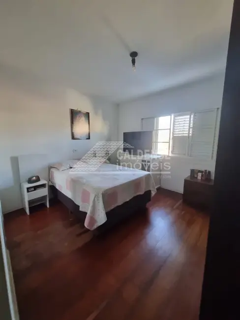 Casa com 3 quartos à venda, 119m2 em Jardim Quisisana, Pocos De Caldas - MG - imagem 6 Foto 6 de Casa com 3 quartos à venda, 119m2 em Jardim Quisisana, Pocos De Caldas - MG