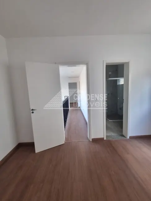 Casa com 2 quartos para alugar, 87m2 em Pocos De Caldas - MG - imagem 8 Foto 8 de Casa com 2 quartos para alugar, 87m2 em Pocos De Caldas - MG