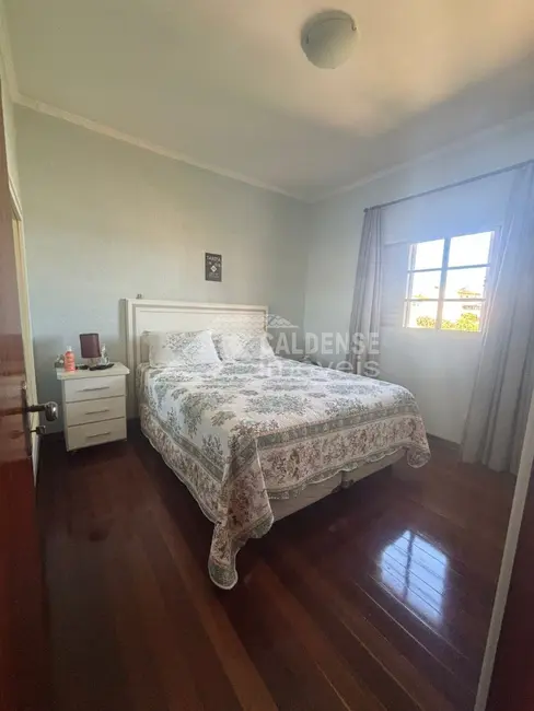 Foto 9 de Casa com 3 quartos à venda, 102m2 em Jardim Ipê, Pocos De Caldas - MG