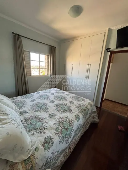 Foto 8 de Casa com 3 quartos à venda, 102m2 em Jardim Ipê, Pocos De Caldas - MG