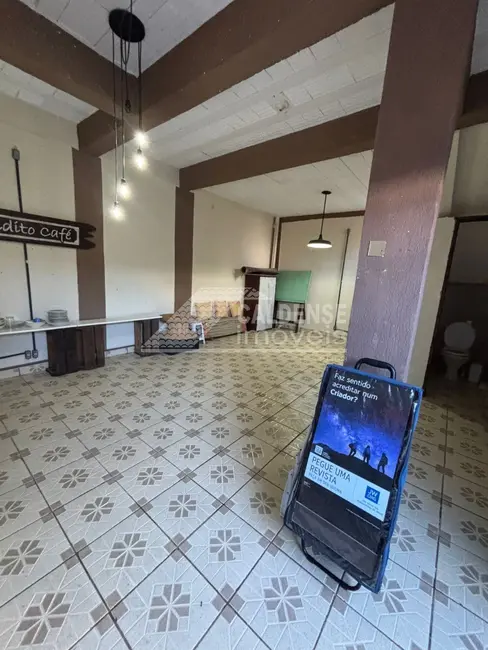 Casa com 3 quartos à venda, 204m2 em Jardim das Azaléias, Pocos De Caldas - MG - imagem 2 Foto 2 de Casa com 3 quartos à venda, 204m2 em Jardim das Azaléias, Pocos De Caldas - MG