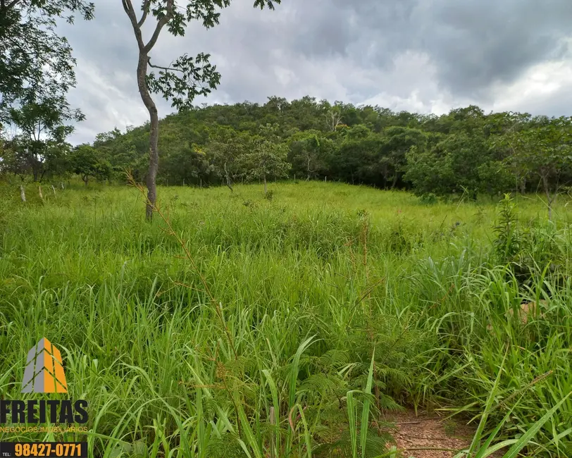 Foto 1 de Fazenda / Haras com 6 quartos à venda, 210m2 em Unai - MG