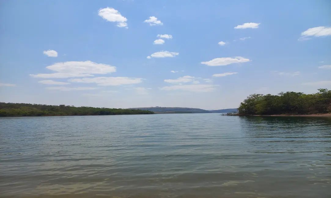 Foto 2 de Fazenda / Haras com 3 quartos à venda, 72m2 em Área Rural de Luziânia, Luziania - GO