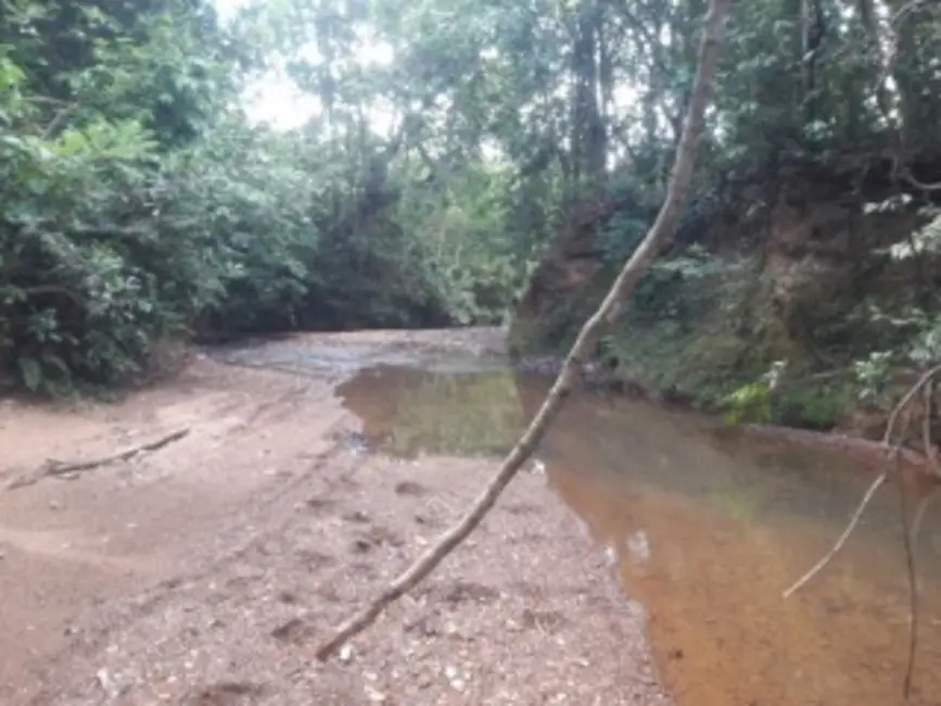 Foto 2 de Fazenda / Haras à venda, 180m2 em Área Rural de Santo Antônio do Descoberto, Santo Antonio Do Descoberto - GO