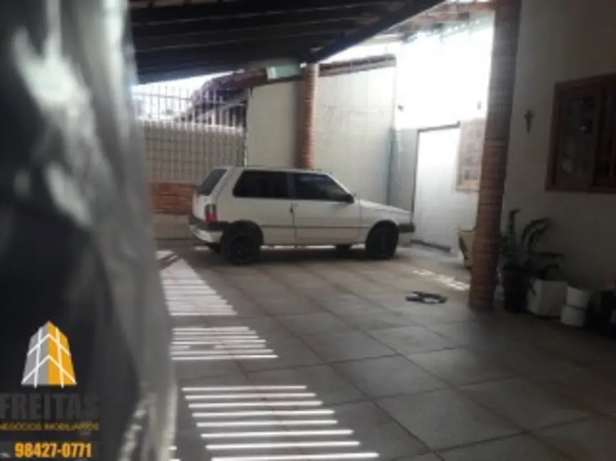 Casa com 3 quartos à venda, 225m2 em Brasilia - DF - imagem 7 Foto 7 de Casa com 3 quartos à venda, 225m2 em Brasilia - DF