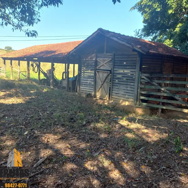 Foto 4 de Fazenda / Haras com 3 quartos à venda, 300m2 em Unai - MG
