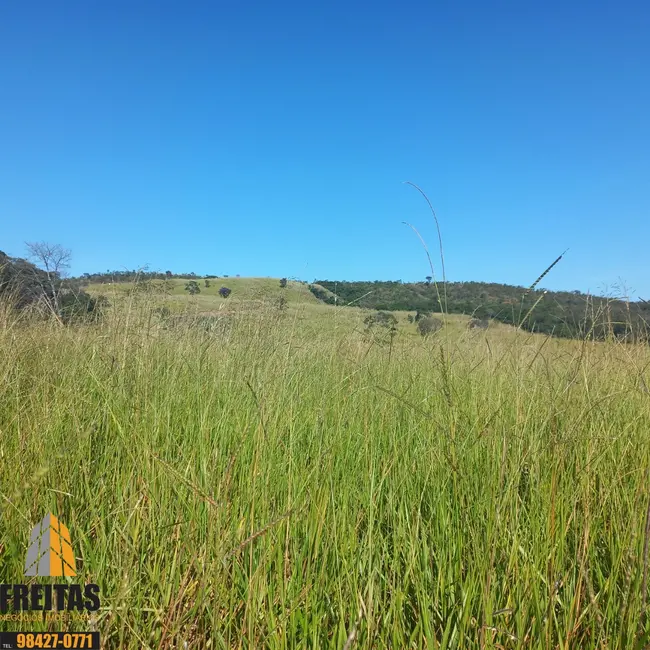 Foto 3 de Fazenda / Haras com 3 quartos à venda, 300m2 em Unai - MG