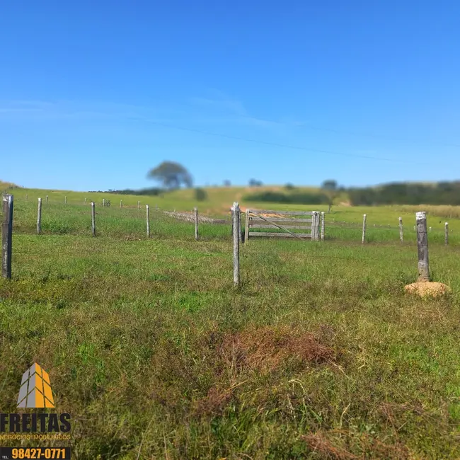 Foto 9 de Fazenda / Haras com 3 quartos à venda, 300m2 em Unai - MG