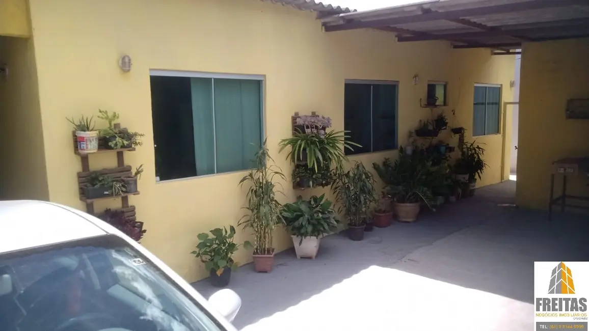 Casa com 3 quartos à venda, 150m2 em Setor Habitacional Samambaia (Vicente Pires), Brasilia - DF - imagem 5 Foto 5 de Casa com 3 quartos à venda, 150m2 em Setor Habitacional Samambaia (Vicente Pires), Brasilia - DF