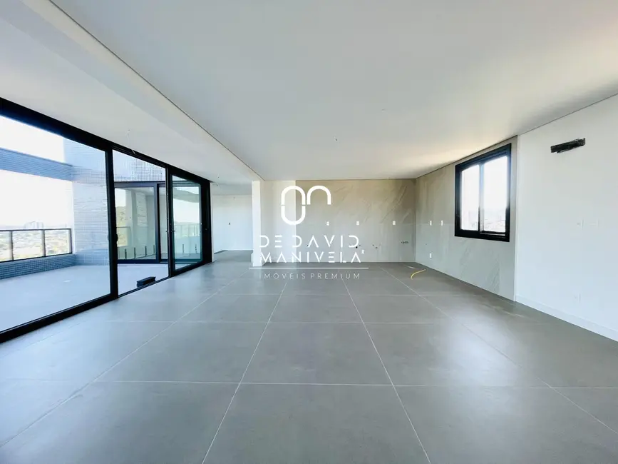 Foto 7 de Cobertura com 4 quartos à venda, 284m2 em Nossa Senhora de Lourdes, Santa Maria - RS