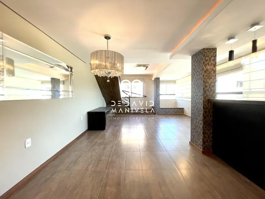 Cobertura com 3 quartos à venda, 244m2 em Nossa Senhora de Fátima, Santa Maria - RS - imagem 3 Foto 3 de Cobertura com 3 quartos à venda, 244m2 em Nossa Senhora de Fátima, Santa Maria - RS