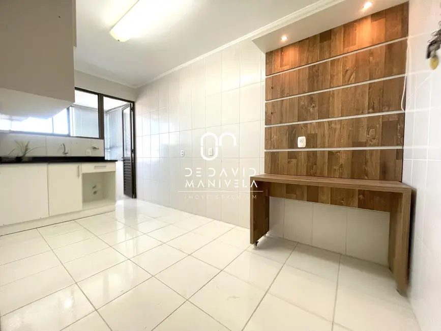 Cobertura com 3 quartos à venda, 244m2 em Nossa Senhora de Fátima, Santa Maria - RS - imagem 8 Foto 8 de Cobertura com 3 quartos à venda, 244m2 em Nossa Senhora de Fátima, Santa Maria - RS