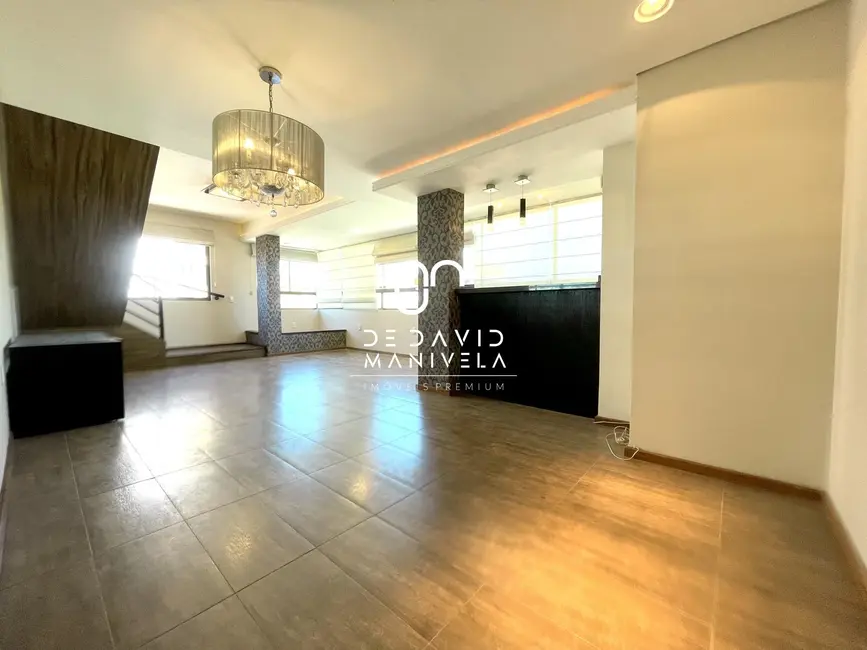 Cobertura com 3 quartos à venda, 244m2 em Nossa Senhora de Fátima, Santa Maria - RS - imagem 2 Foto 2 de Cobertura com 3 quartos à venda, 244m2 em Nossa Senhora de Fátima, Santa Maria - RS